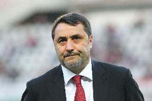 在线体育-米拉贝利：米兰建队方向正确，但需孔蒂般的教练才能竞争意甲冠军