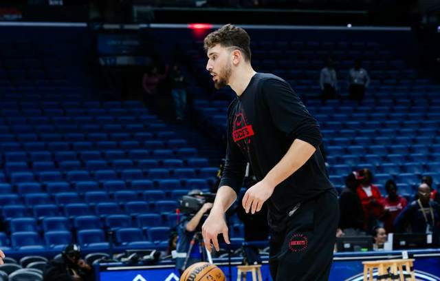 hth体育网页版登录-申京眼神防守，13+8+7伪全能 火箭队锋线三分10中1 失去射手定位